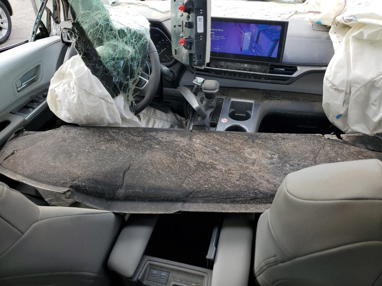 2025 Toyota Sienna Xle VIN: 5TDYRKECXSS253740 Lot: 84622725