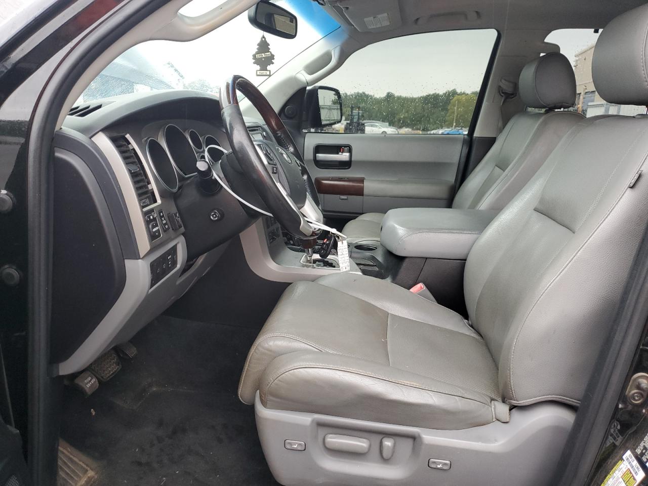 2014 Toyota Sequoia Platinum VIN: 5TDDY5G15ES105188 Lot: 83817025