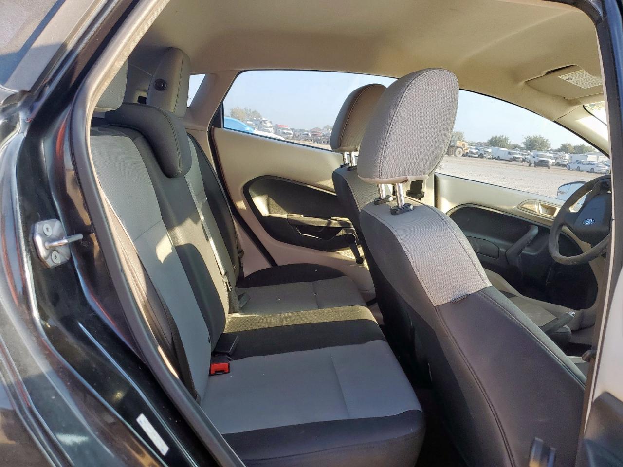 2013 Ford Fiesta S VIN: 3FADP4TJ7DM177615 Lot: 81091355