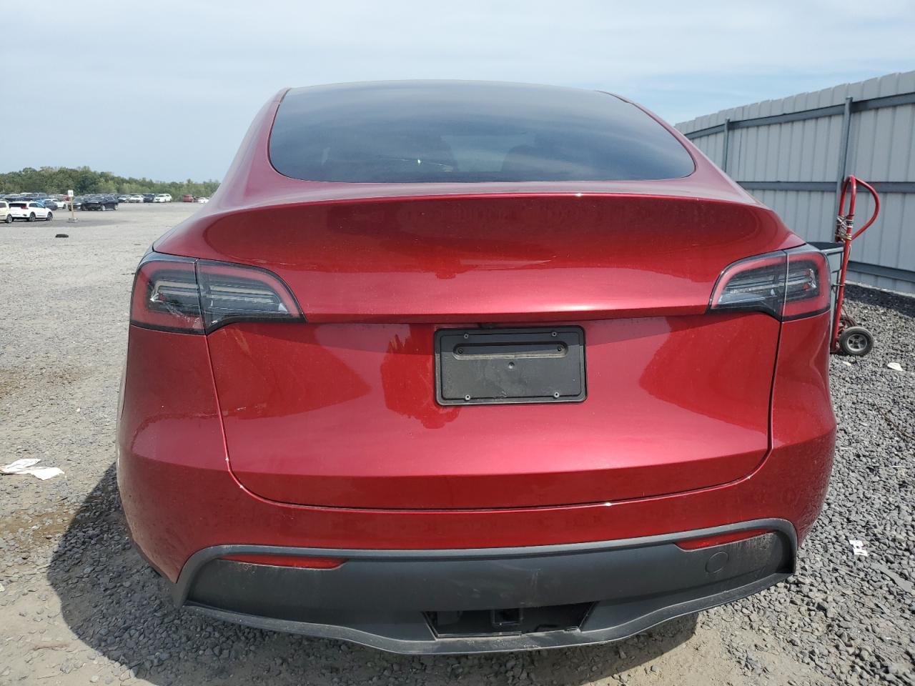 2024 Tesla Model Y VIN: 7SAYGDEE4RA280076 Lot: 81590925
