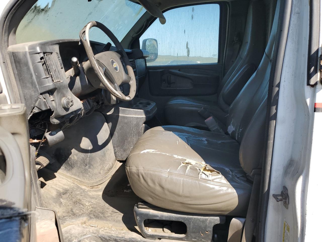 2011 Chevrolet Express G2500 VIN: 1GCWGFCA7B1126575 Lot: 81017105