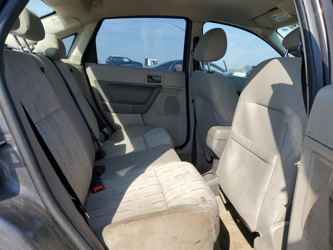 2010 Ford Focus Se VIN: 1FAHP3FNXAW257416 Lot: 81216675