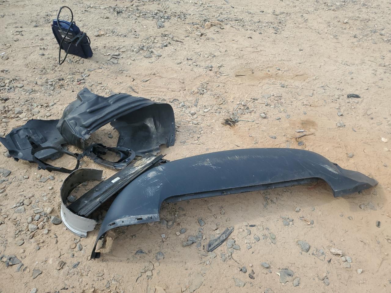 2015 Jeep Cherokee Latitude VIN: 1C4PJMCS2FW571592 Lot: 80284685