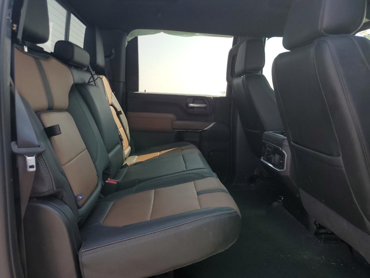 2022 Chevrolet Silverado K3500 High Country VIN: 1GC4YVEYXNF363013 Lot: 71279805