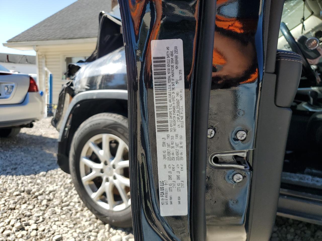 2018 Jeep Cherokee Latitude Plus VIN: 1C4PJMLB0JD500847 Lot: 71965625