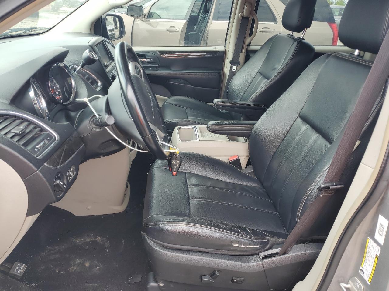 2014 Chrysler Town & Country Touring VIN: 2C4RC1BG3ER393715 Lot: 66543895