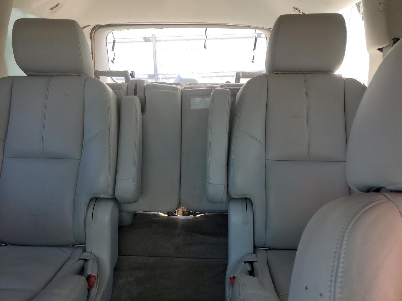 2013 Chevrolet Tahoe K1500 Lt VIN: 1GNSKBE01DR130028 Lot: 71043295