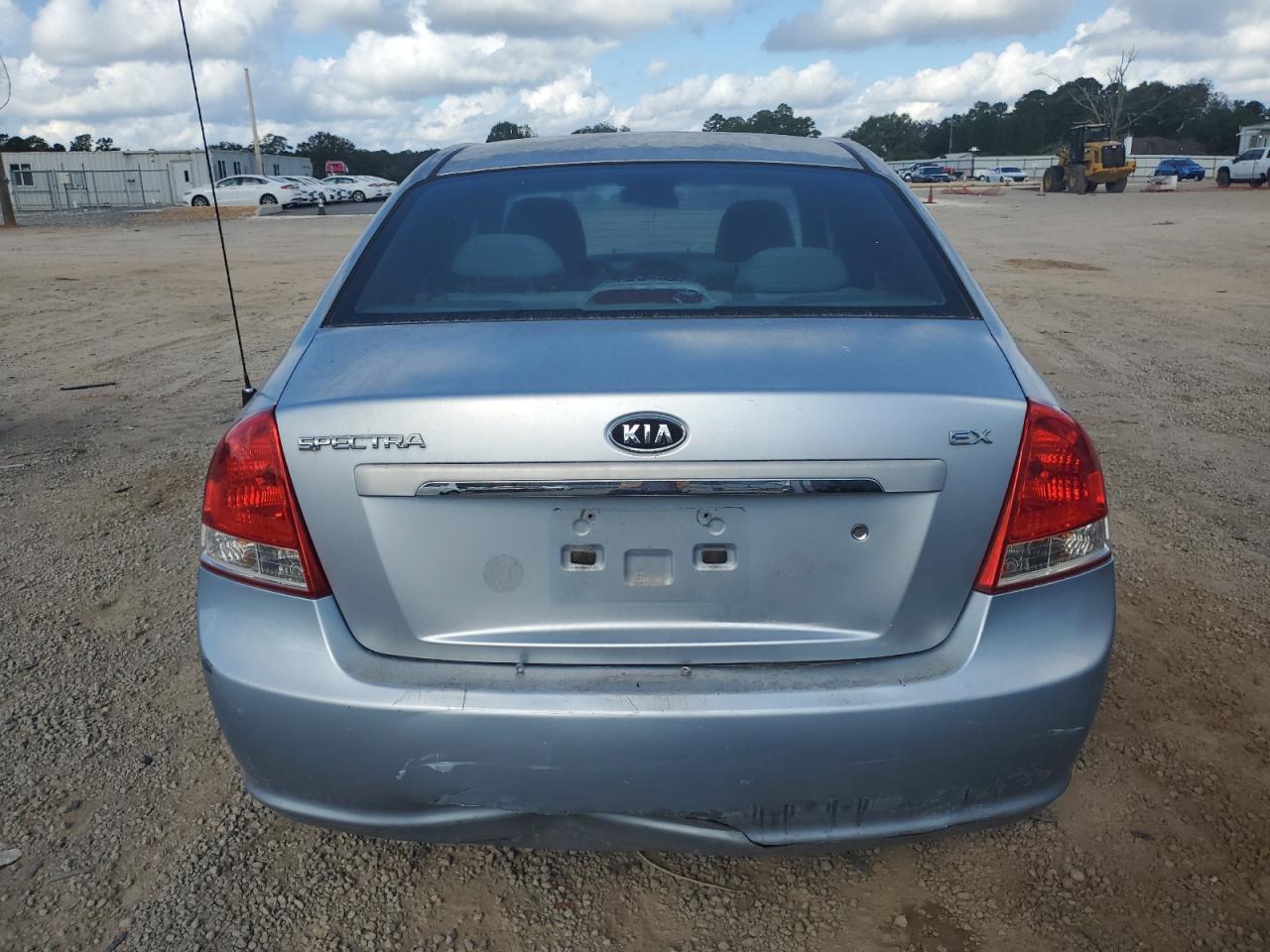 2007 Kia Spectra Ex VIN: KNAFE122675469507 Lot: 81209175