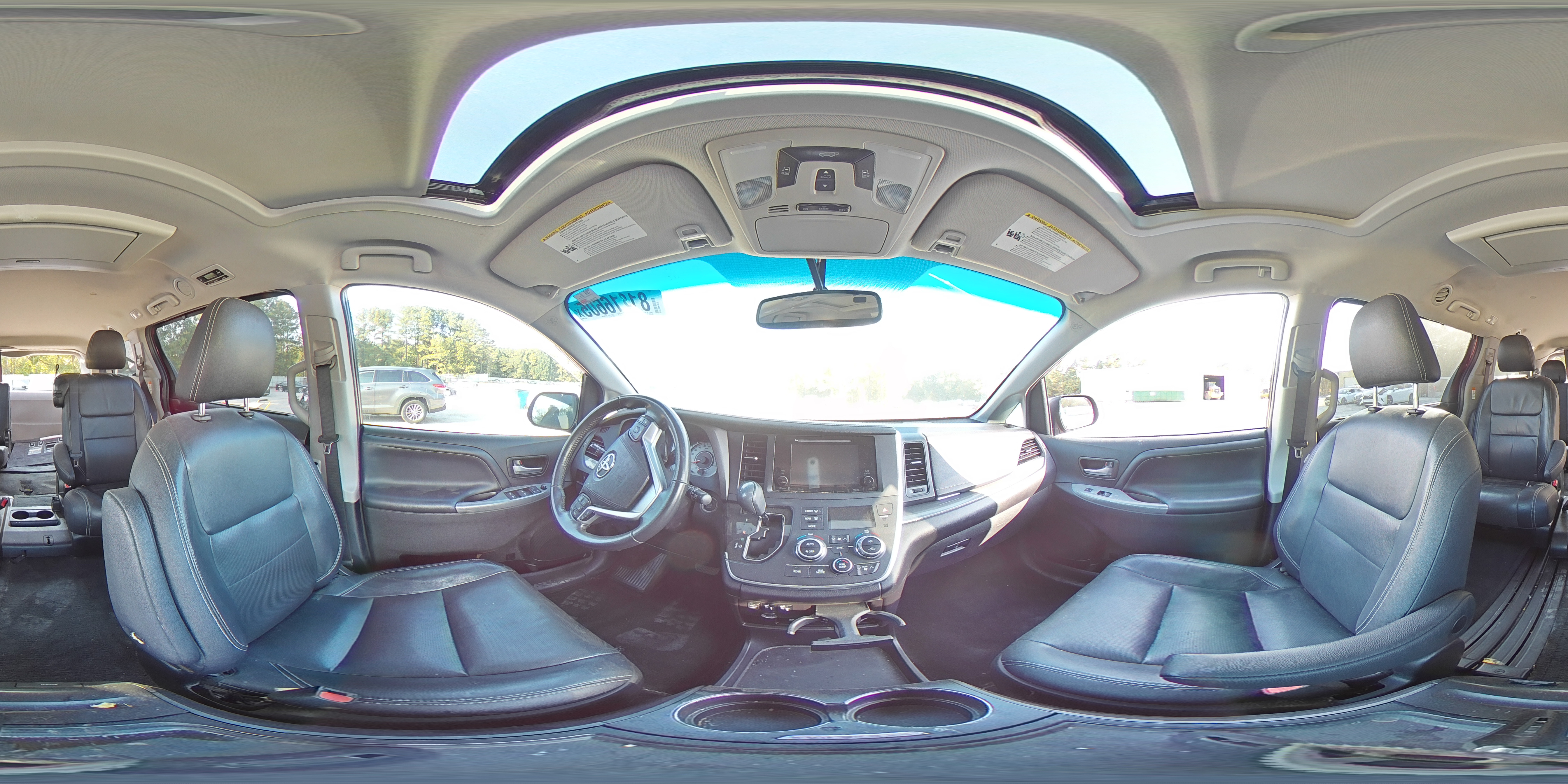 2016 Toyota Sienna Se VIN: 5TDXK3DC0GS726608 Lot: 81816605