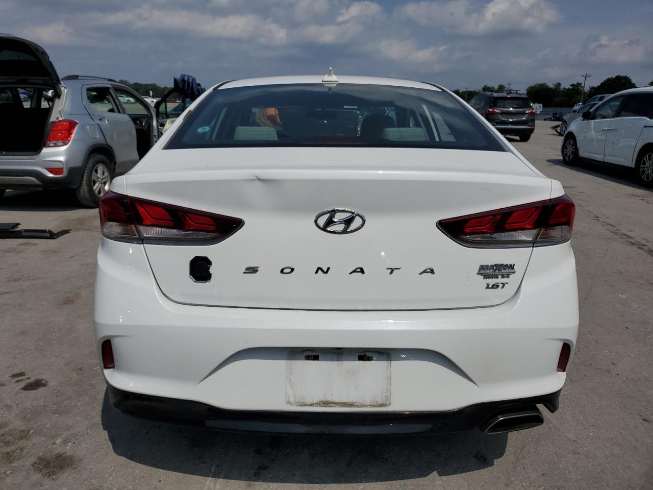 2018 Hyundai Sonata Eco VIN: 5NPE24AAXJH708372 Lot: 70682025