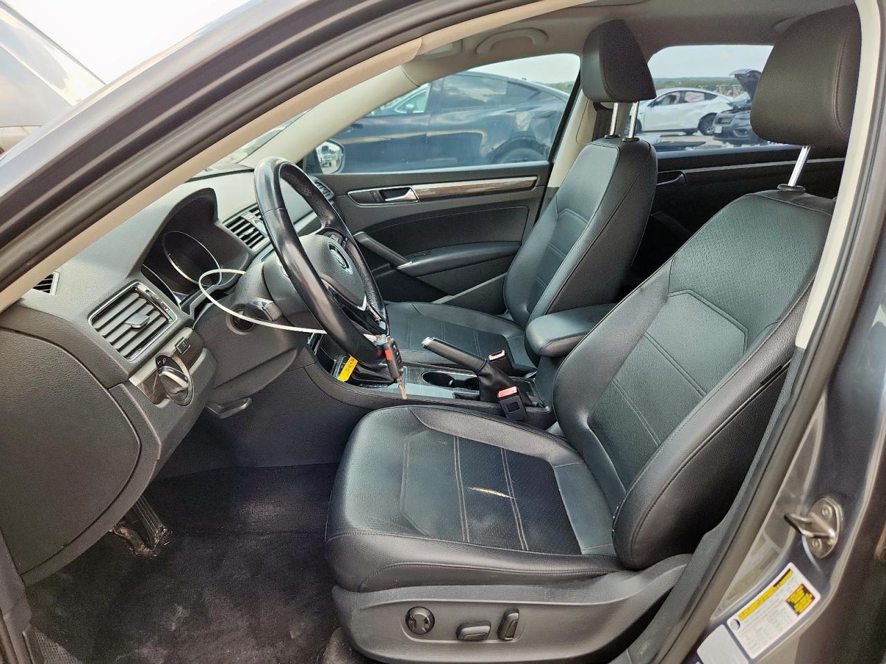 2017 Volkswagen Passat Se VIN: 1VWBT7A37HC012249 Lot: 80641485