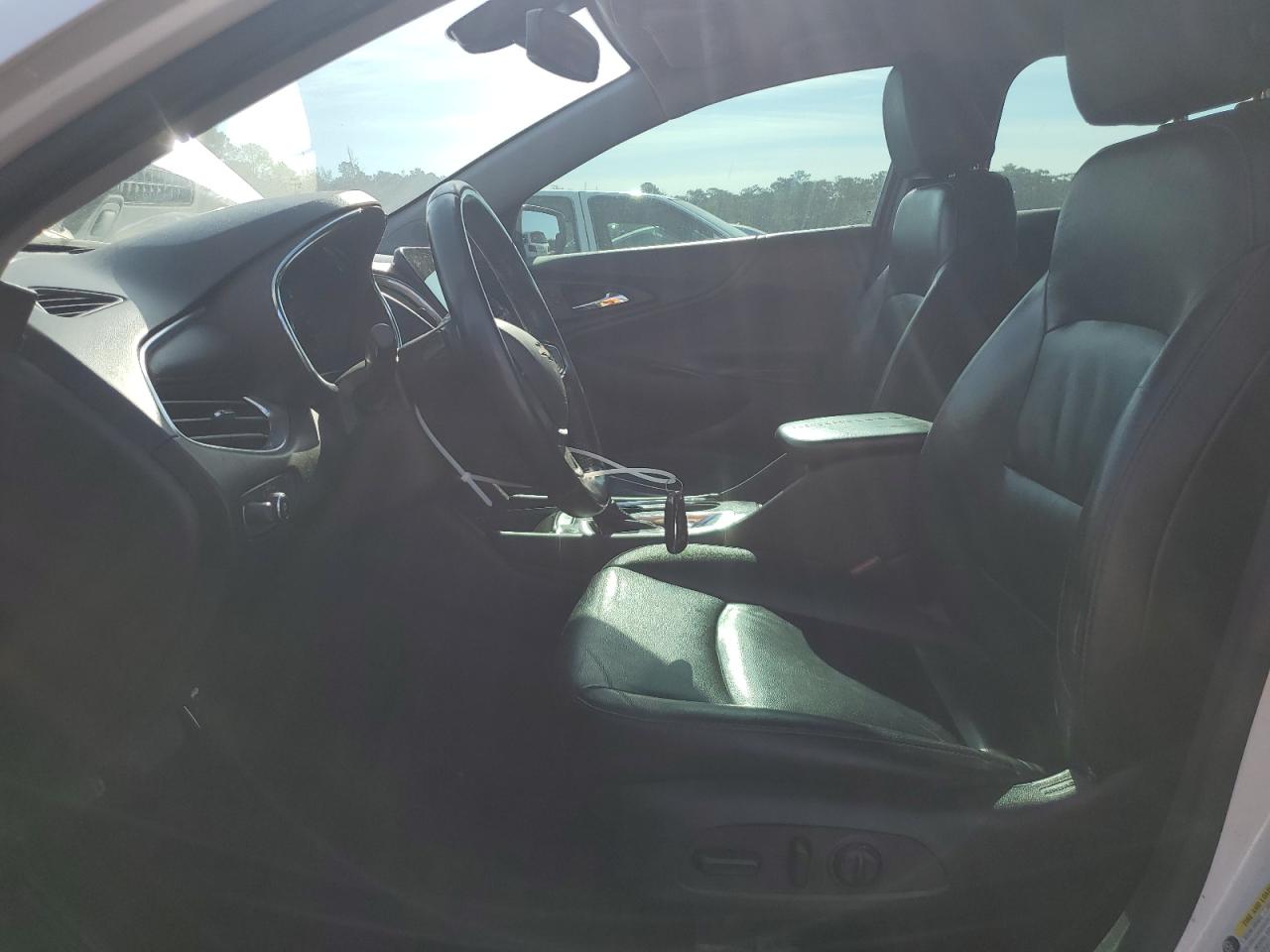 2017 Chevrolet Malibu Lt VIN: 1G1ZE5ST4HF117627 Lot: 81767115