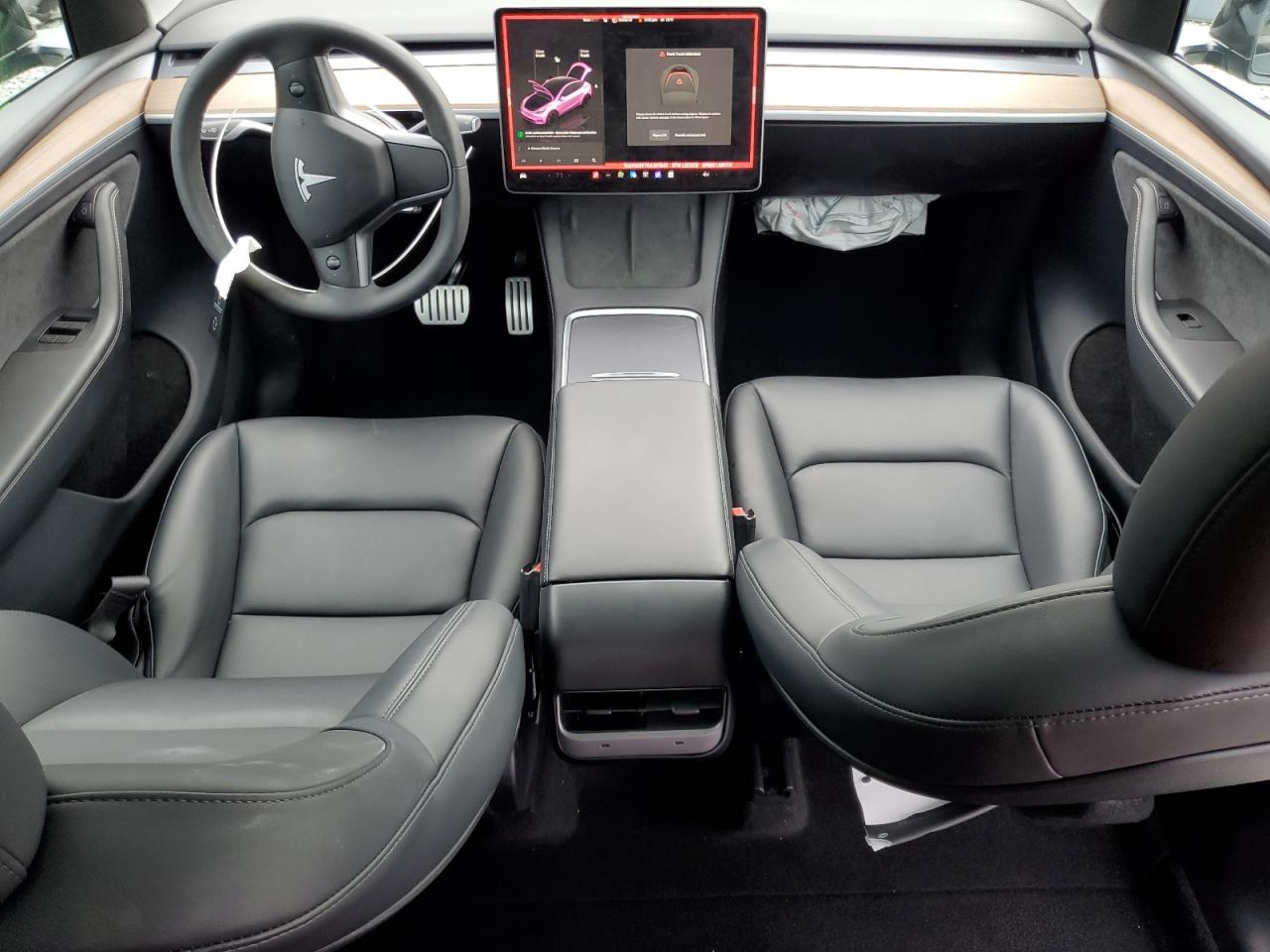 2024 Tesla Model Y VIN: 7SAYGDEF7RA307845 Lot: 81873455