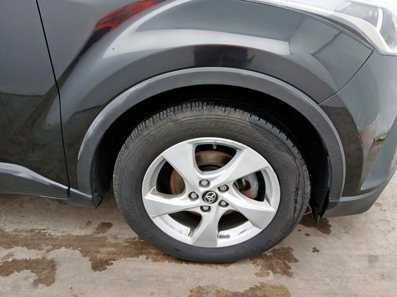 2018 TOYOTA C-HR ICON 