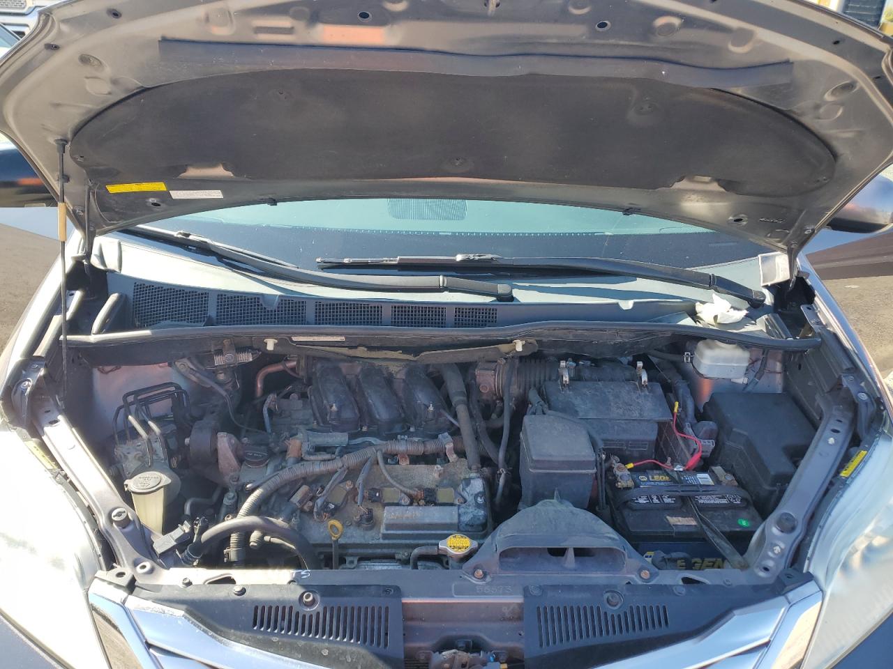 2011 Toyota Sienna Xle VIN: 5TDDK3DC7BS011546 Lot: 84568805