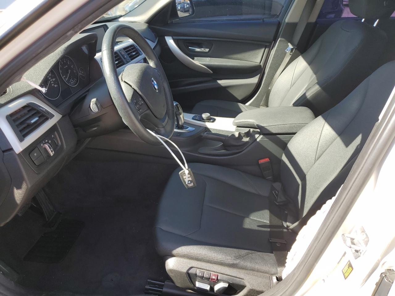 2017 BMW 320 I VIN: WBA8E1G30HNU17303 Lot: 71064265