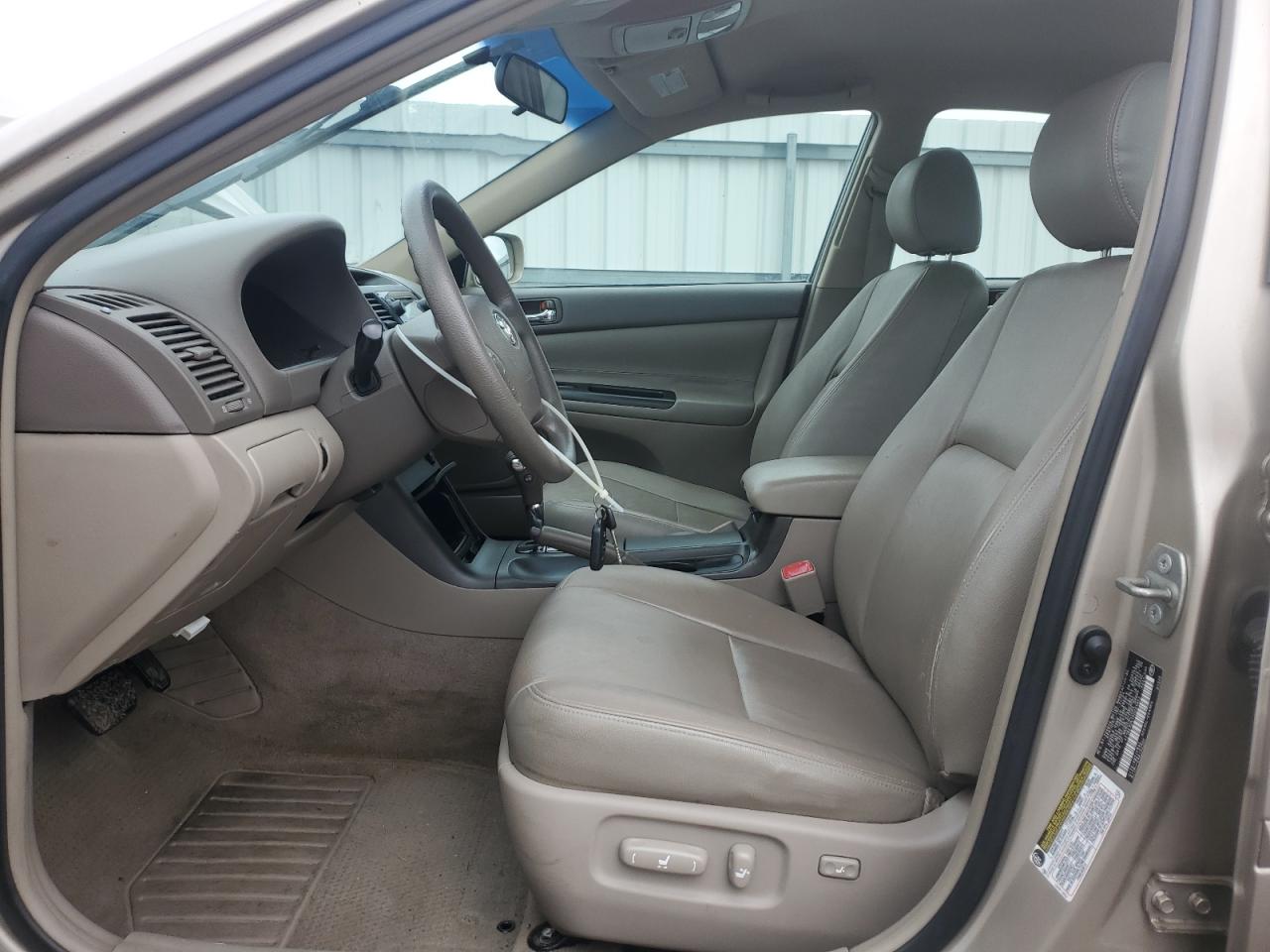 2005 Toyota Camry Le VIN: 4T1BE32K15U021851 Lot: 81819615