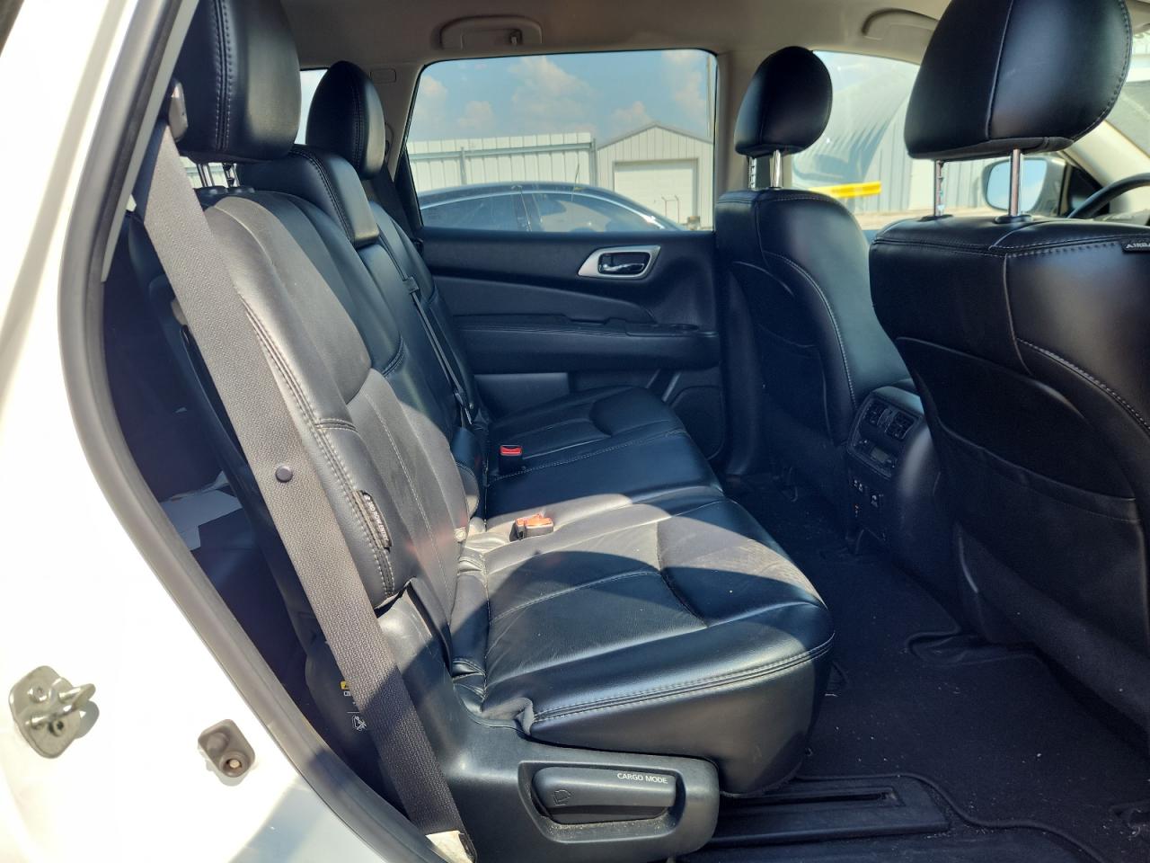 2019 Nissan Pathfinder S VIN: 5N1DR2MN8KC619029 Lot: 80604535