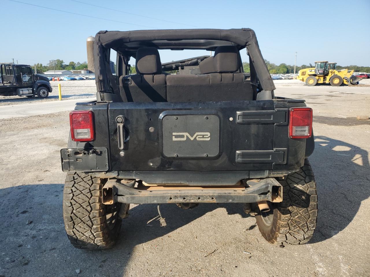 2014 Jeep Wrangler Unlimited Sport VIN: 1C4BJWDG0EL309540 Lot: 71451055