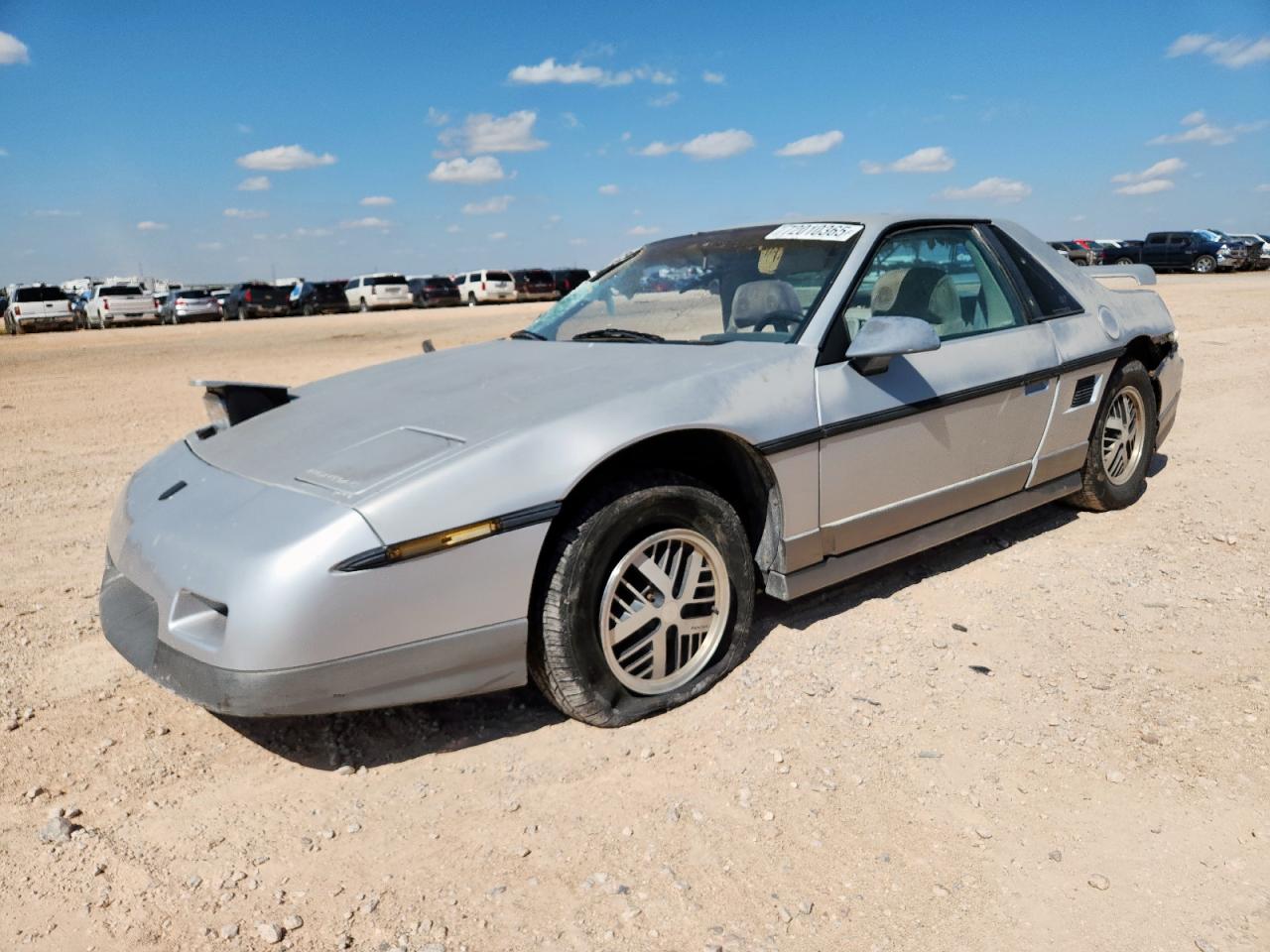 PONTIAC FIERO 1985. Lot# 72010365. VIN 1G2PG3797FP271755. Photo 1