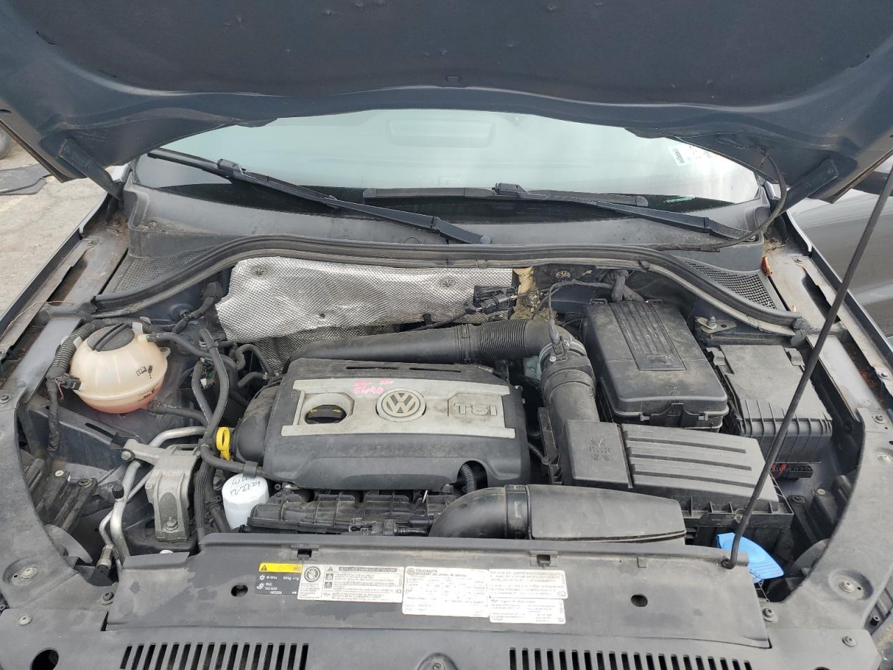 2015 Volkswagen Tiguan S VIN: WVGBV7AXXFW589493 Lot: 81699815