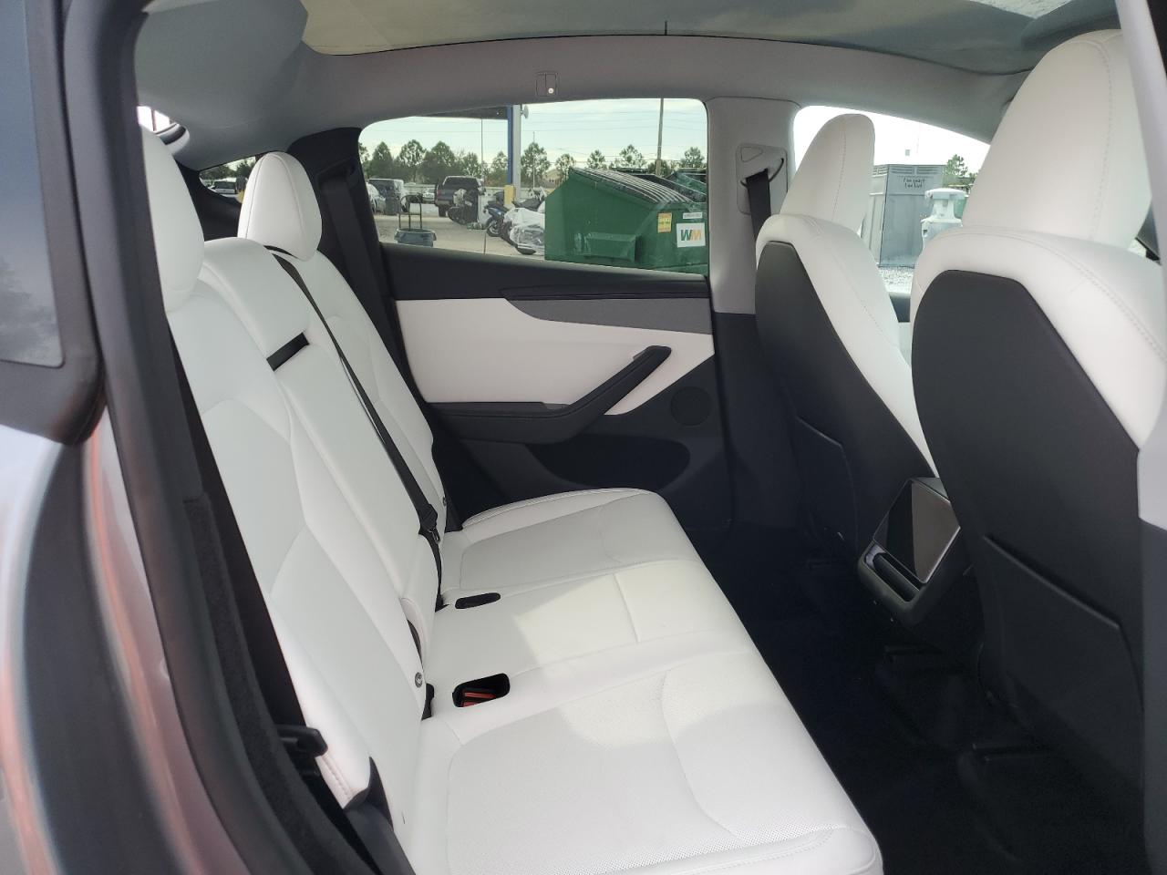 2026 Tesla Model Y VIN: 7SAYGDEE9TA464906 Lot: 81733835