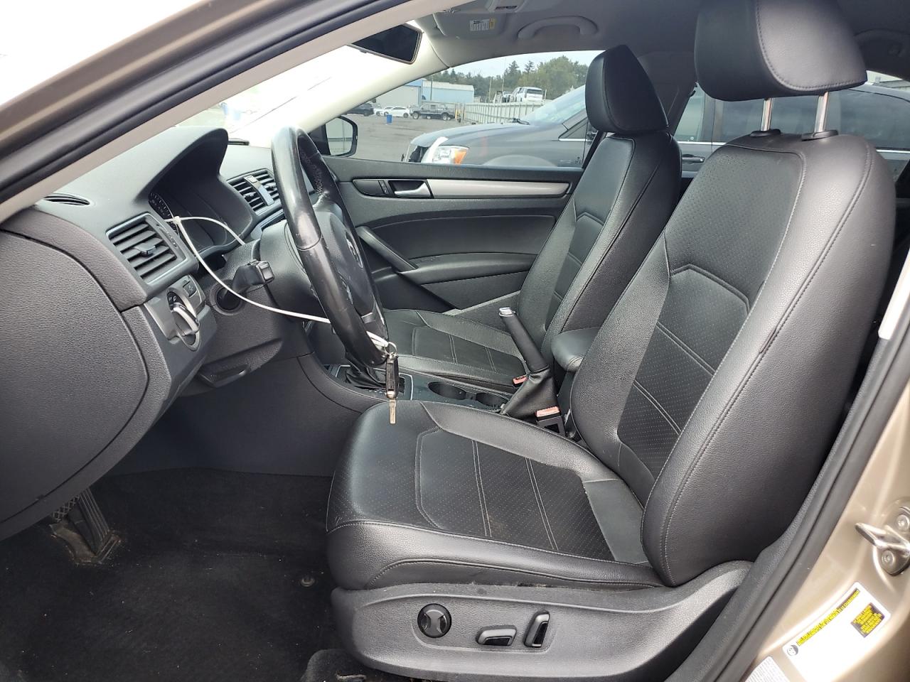 2015 Volkswagen Passat S VIN: 1VWAT7A3XFC068078 Lot: 80869105