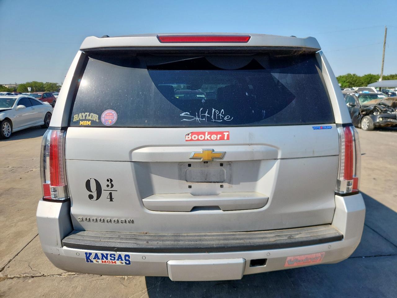 2015 Chevrolet Suburban C1500 Lt VIN: 1GNSCJKC2FR676989 Lot: 69505875