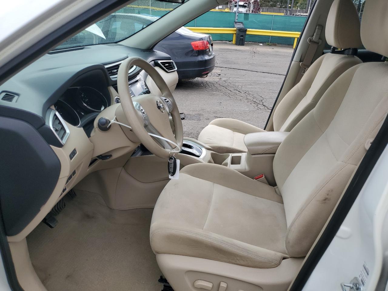 2015 Nissan Rogue S VIN: KNMAT2MV4FP534924 Lot: 83833365