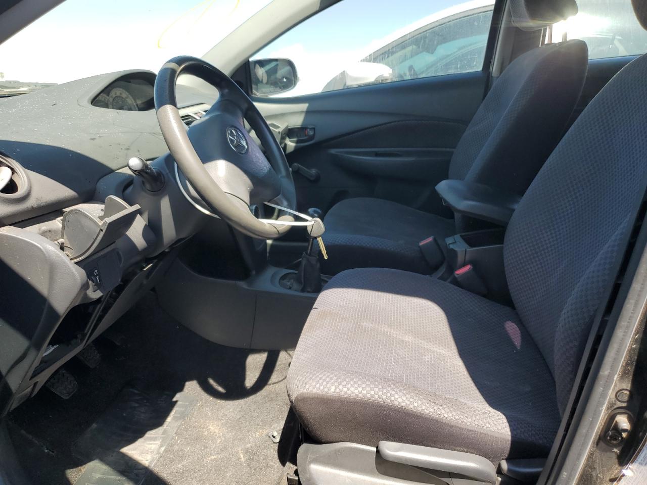 2007 Toyota Yaris VIN: JTDBT923371032621 Lot: 70153605