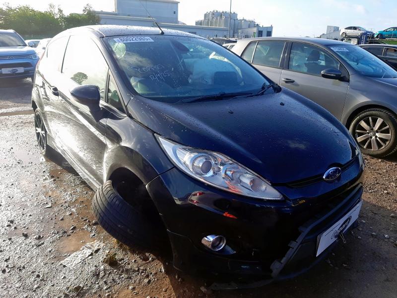 2010 FORD FIESTA TITANIUM 