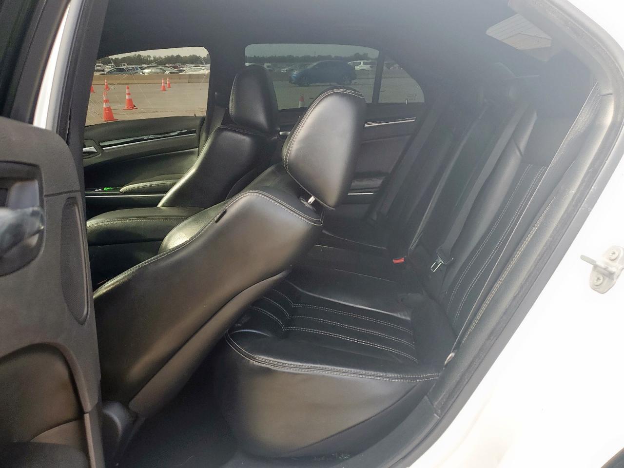 2017 Chrysler 300 S VIN: 2C3CCABG0HH553859 Lot: 81915045