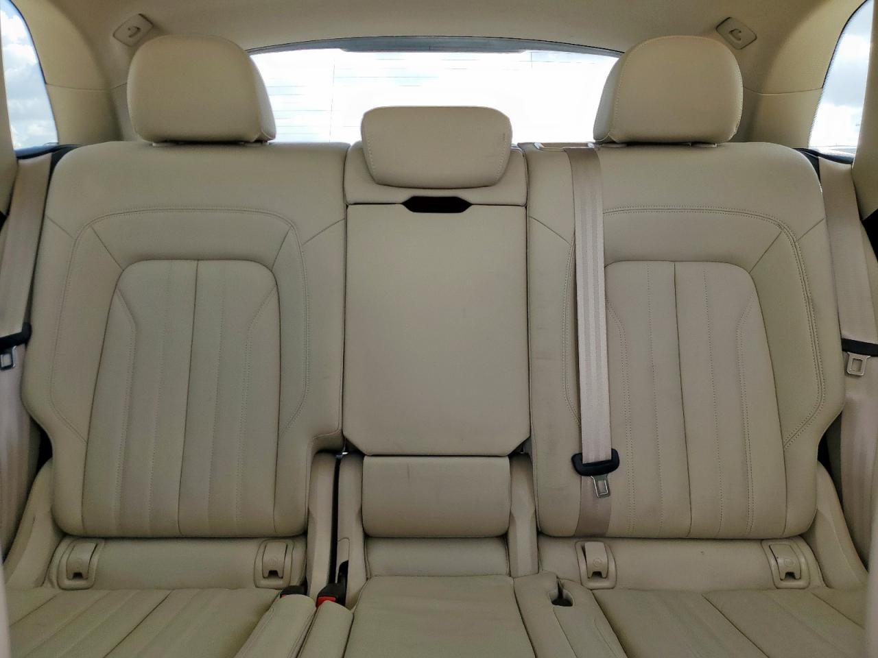 2019 Audi Q5 Premium VIN: WA1ANAFY1K2073050 Lot: 67406695