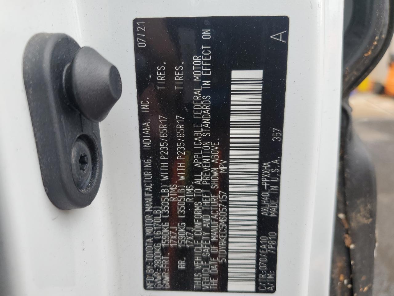 2021 Toyota Sienna Xle VIN: 5TDYRKEC5MS057157 Lot: 70670485