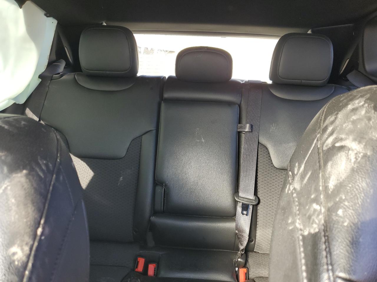2024 Jeep Compass Latitude VIN: 3C4NJDBNXRT596043 Lot: 70636025