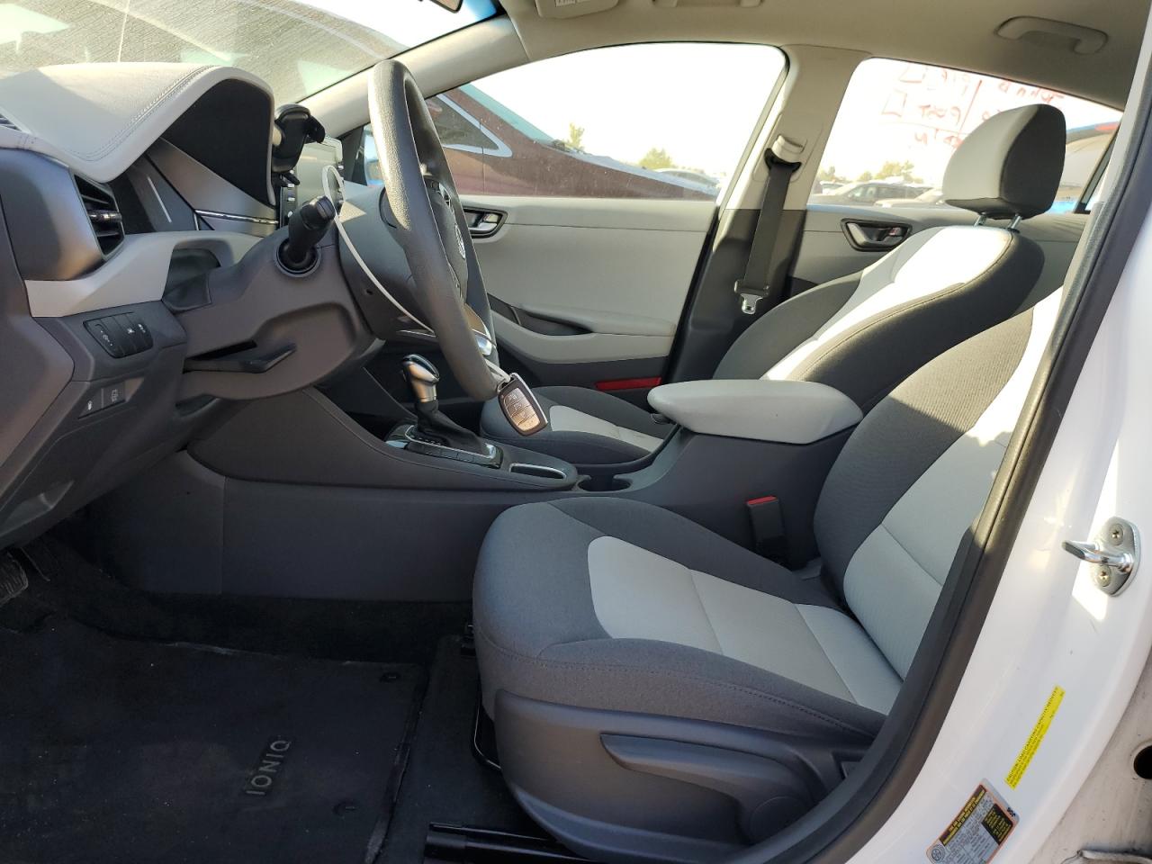 2020 Hyundai Ioniq Blue VIN: KMHC65LC7LU215902 Lot: 84014045