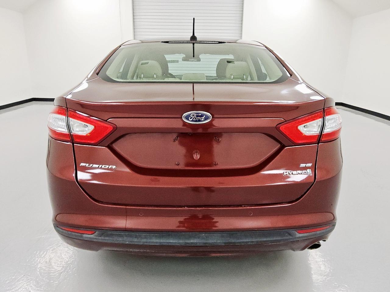 2016 Ford Fusion Se Hybrid VIN: 3FA6P0LU1GR354470 Lot: 84424615
