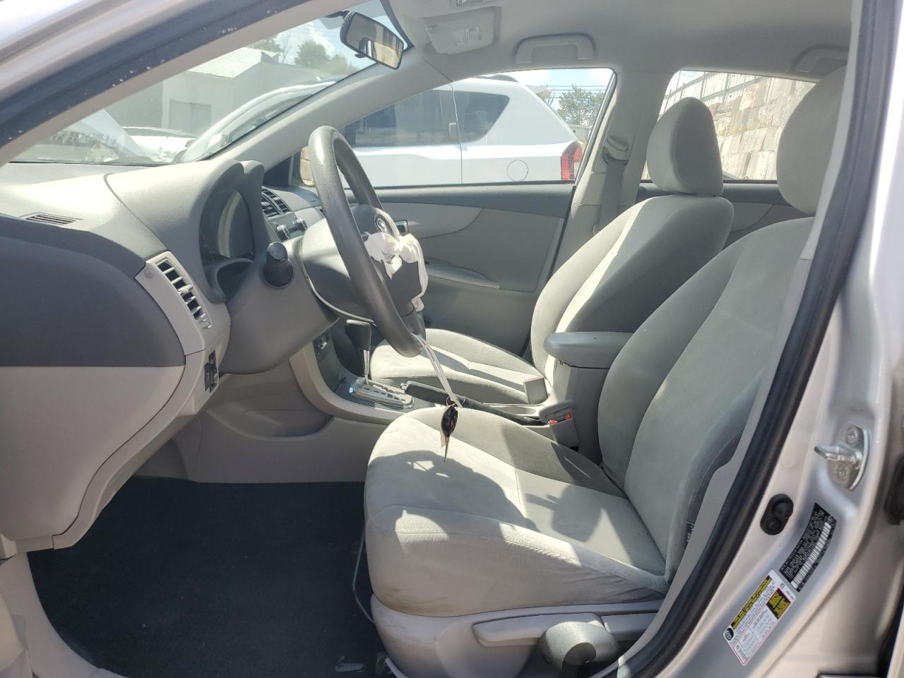 2010 Toyota Corolla Base VIN: 2T1BU4EE5AC307115 Lot: 80908825