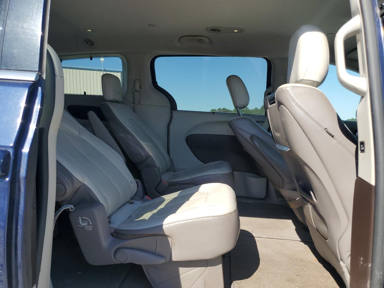 2017 Chrysler Pacifica Touring L Plus VIN: 2C4RC1EG2HR518302 Lot: 80253355