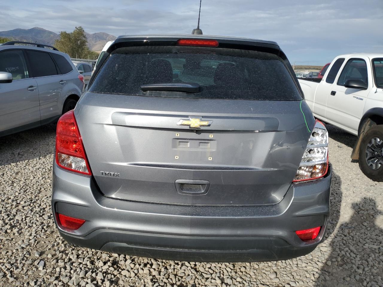 2020 Chevrolet Trax Ls VIN: 3GNCJKSB8LL318967 Lot: 81805835