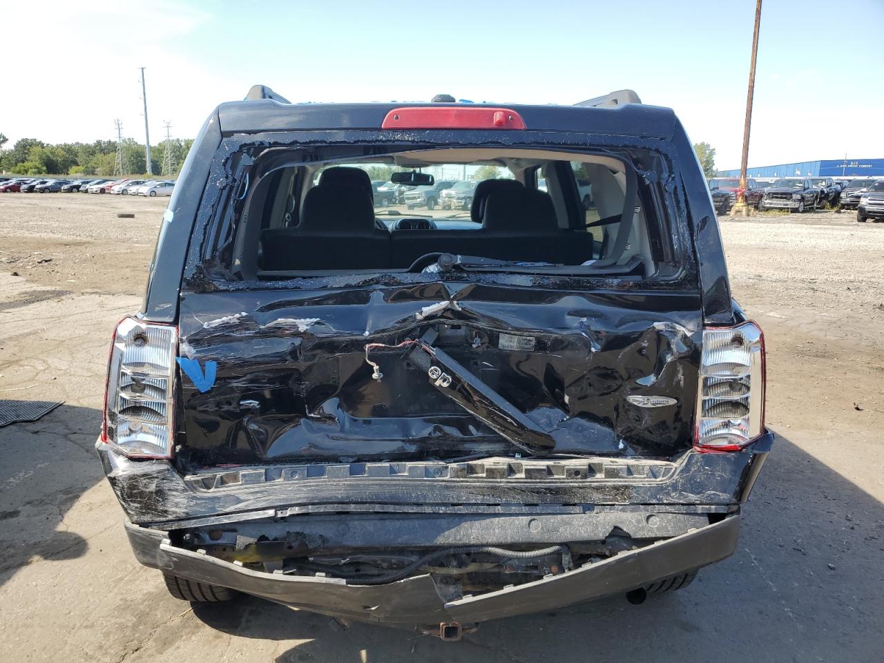 2015 Jeep Patriot Latitude VIN: 1C4NJRFB9FD168446 Lot: 70574355