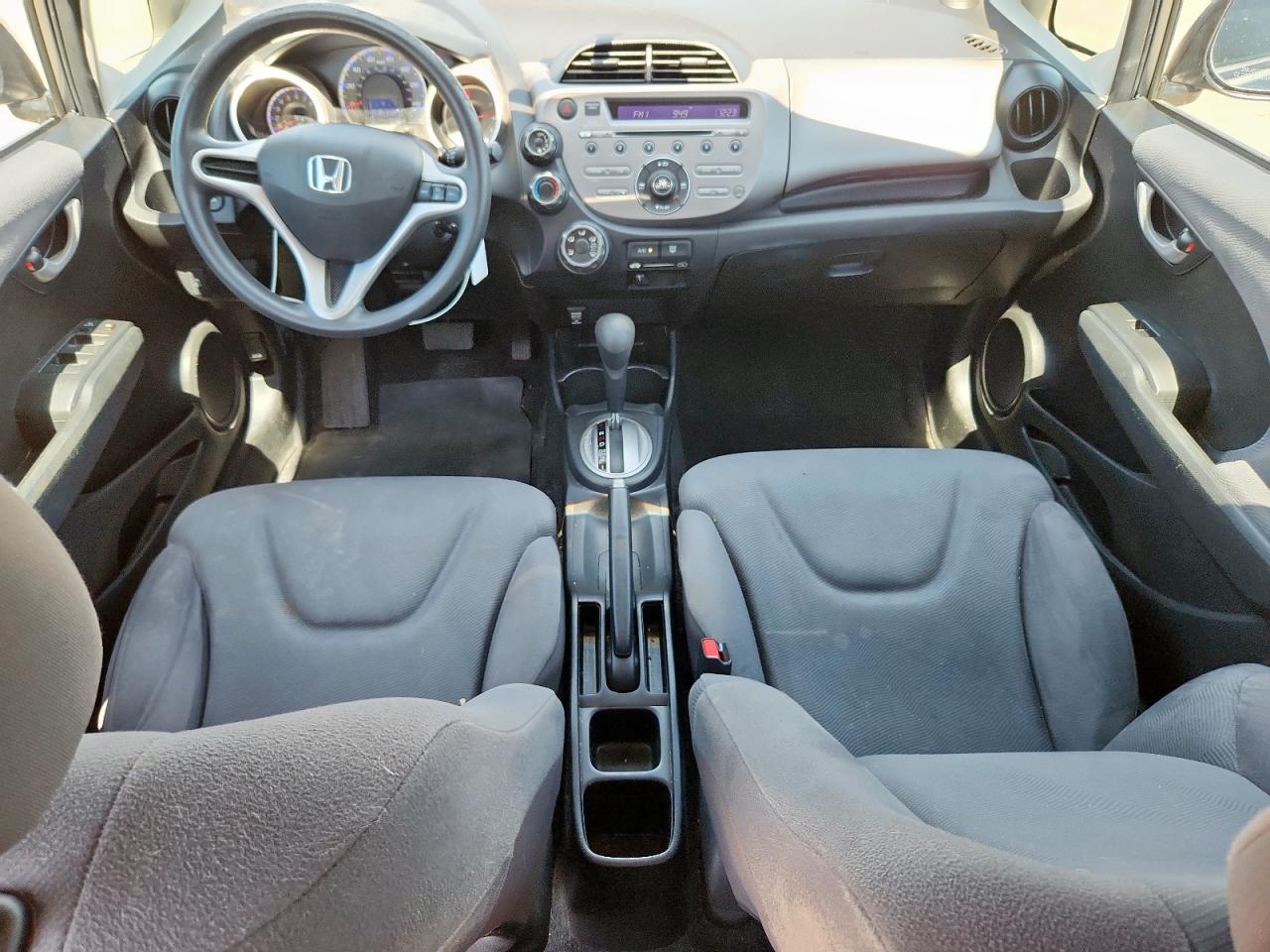 2013 Honda Fit VIN: JHMGE8H38DC075870 Lot: 71414545