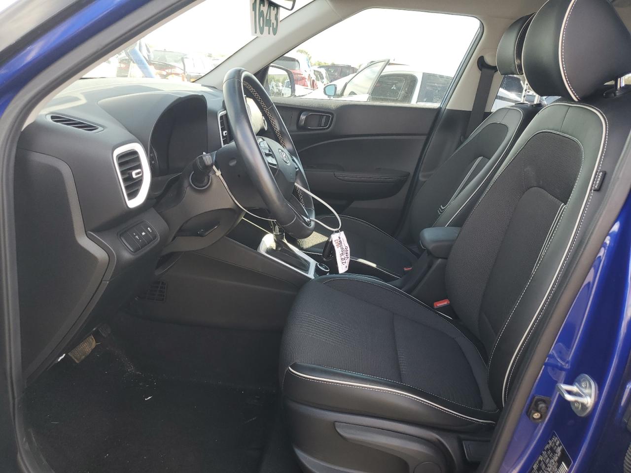 2022 Hyundai Venue Sel VIN: KMHRC8A35NU180920 Lot: 81700235