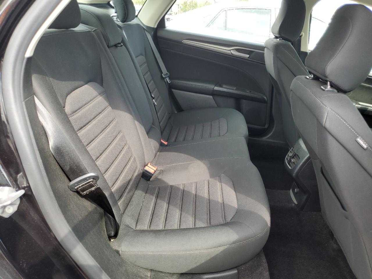 2020 Ford Fusion Se VIN: 3FA6P0T93LR140974 Lot: 81595125