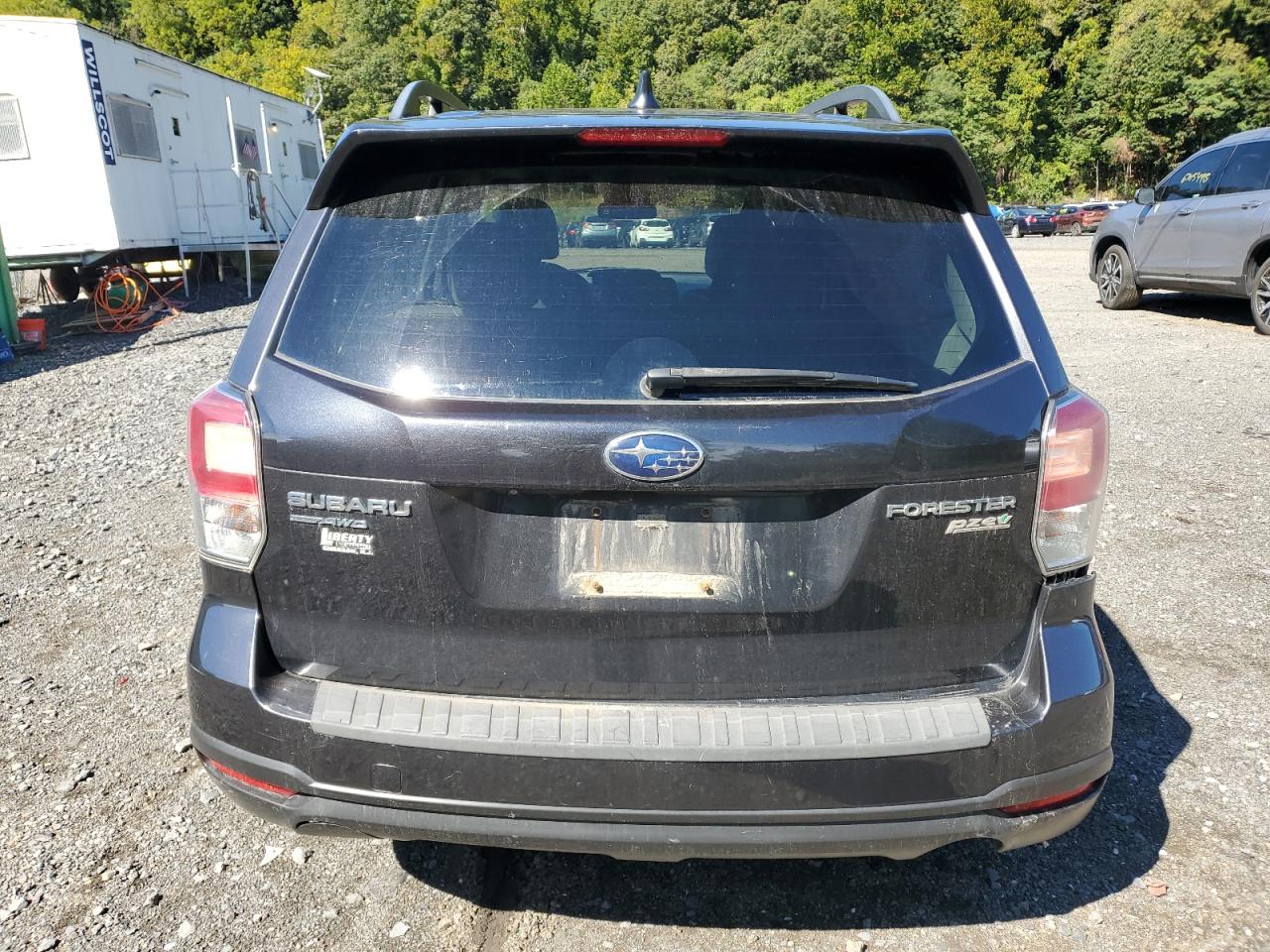 2017 Subaru Forester 2.5I Limited VIN: JF2SJALC6HH413458 Lot: 71431615