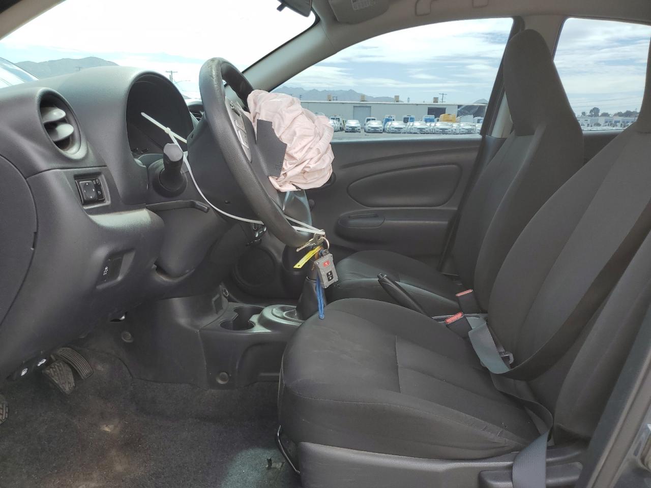 2017 Nissan Versa S VIN: 3N1CN7AP5HL895151 Lot: 83864995