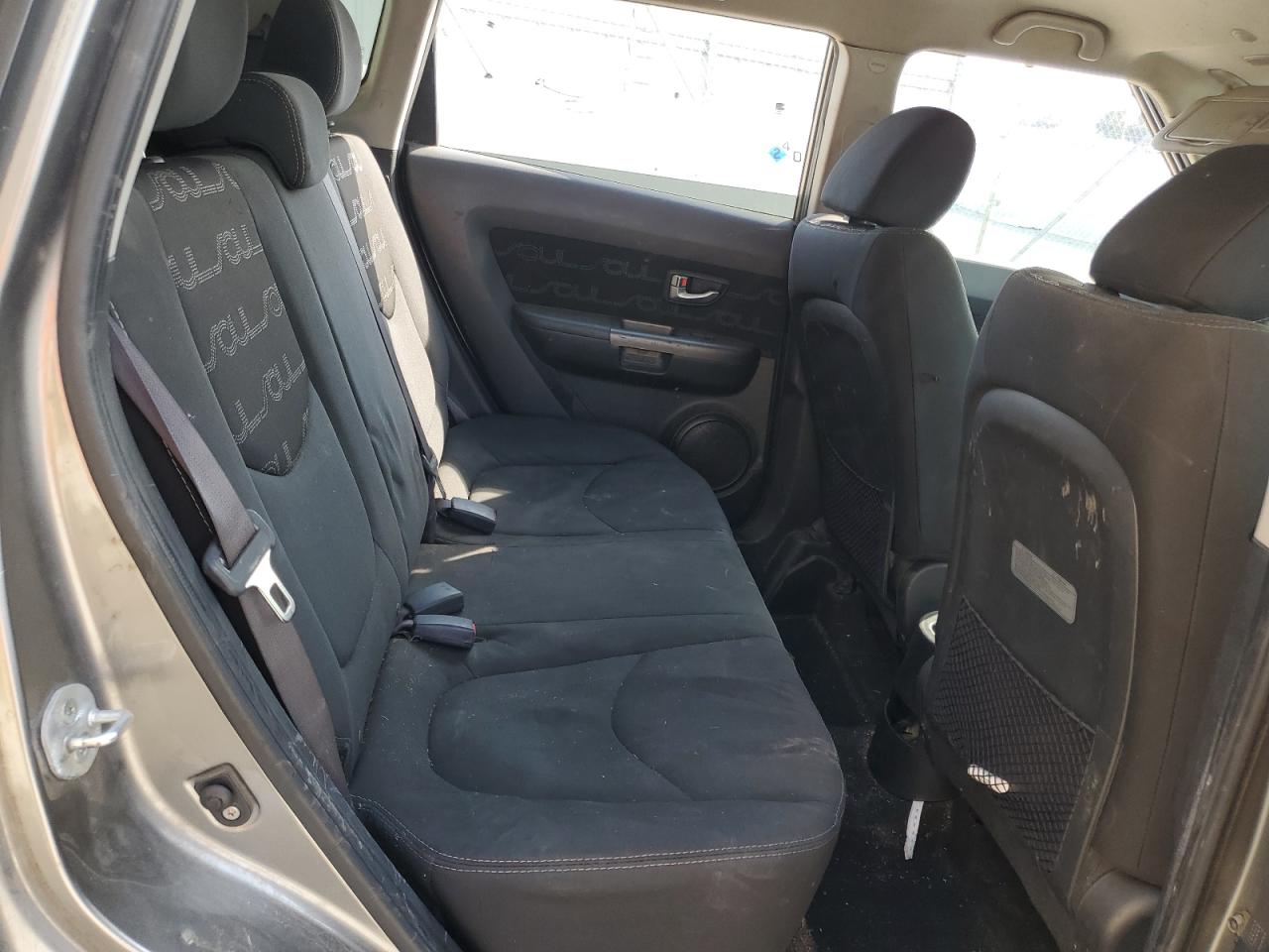 2013 Kia Soul + VIN: KNDJT2A60D7561287 Lot: 80363385