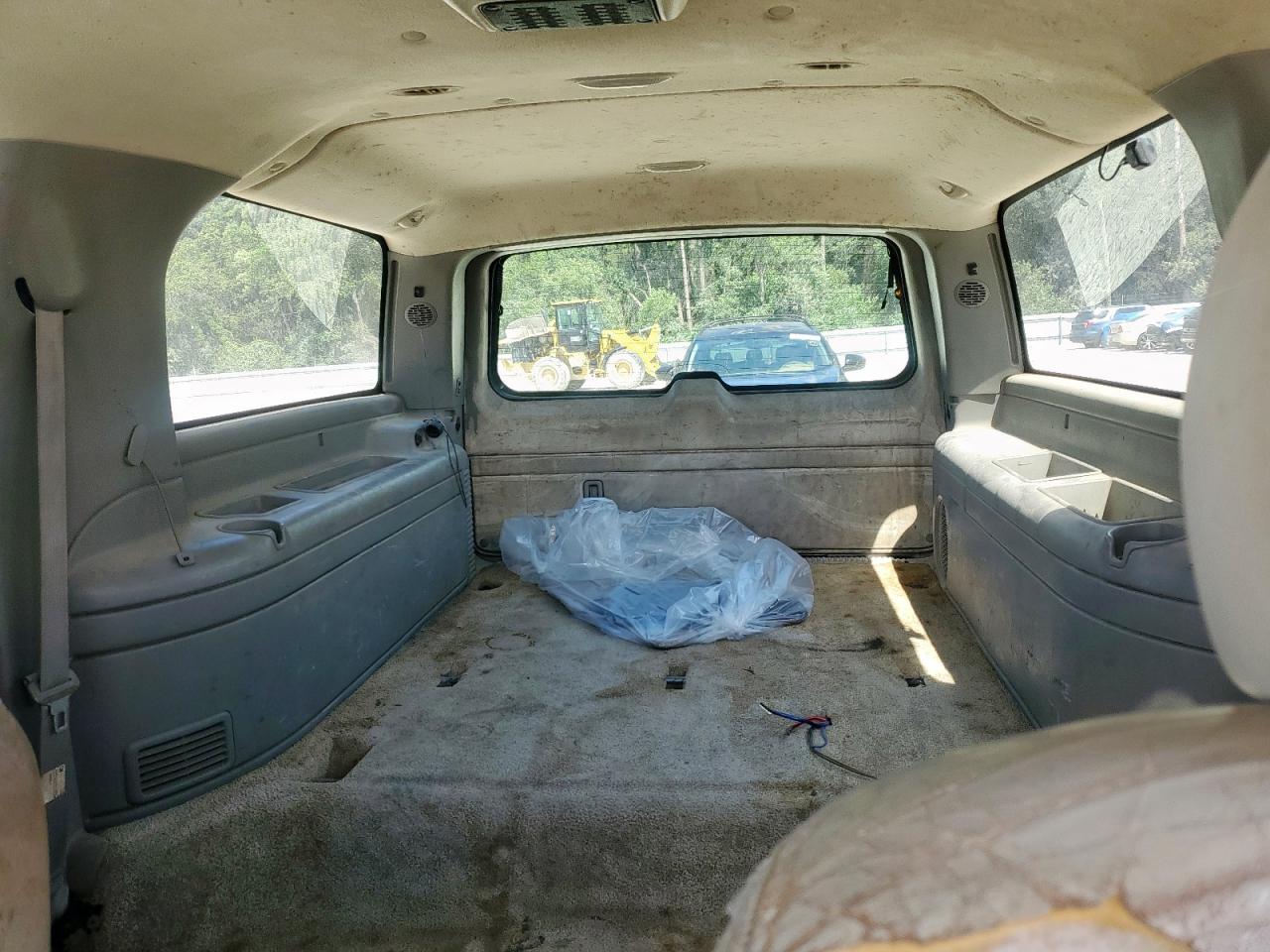 2001 GMC Yukon Xl C1500 VIN: 3GKEC16T81G148466 Lot: 81295105