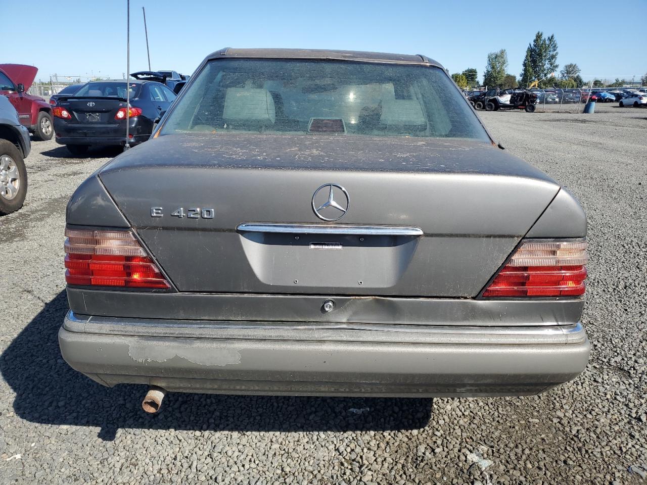1994 Mercedes-Benz E 420 VIN: WDBEA34E8RC018072 Lot: 80380515