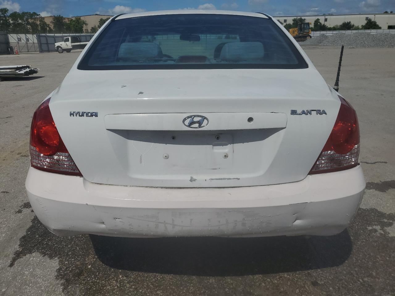 2005 Hyundai Elantra Gls VIN: KMHDN46D25U001540 Lot: 70667735
